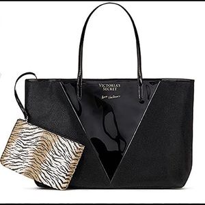 NWT Victoria’s Secret Limited Edition X-Large Tote Bag With Detachable Wristlet